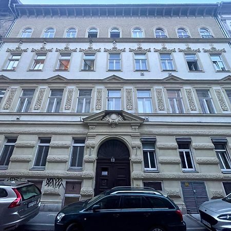 Downtown Lair Apartment Budapest Ngoại thất bức ảnh