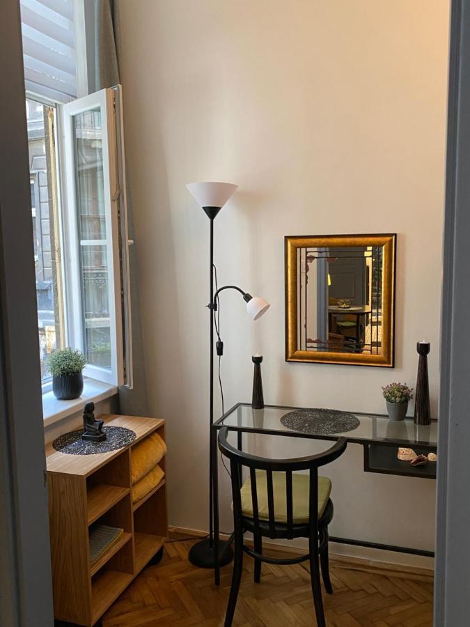 Downtown Lair Apartment Budapest Ngoại thất bức ảnh